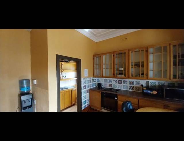 4 BEDROOM HOUSE FOR SALE IN KENSINGTON